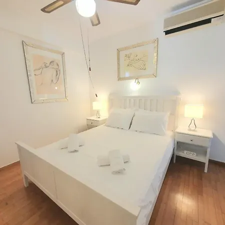 Kavouri Seaside 85Sqm Apartment 5' From The Beach Афины Экстерьер фото